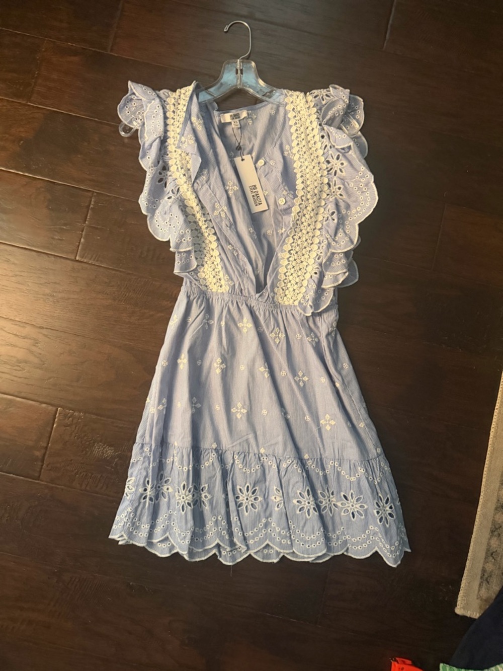 BB Dakota x Steve Madden Blue Eyelet Ruffle Sleeve Dress White Embroidery XS NWT